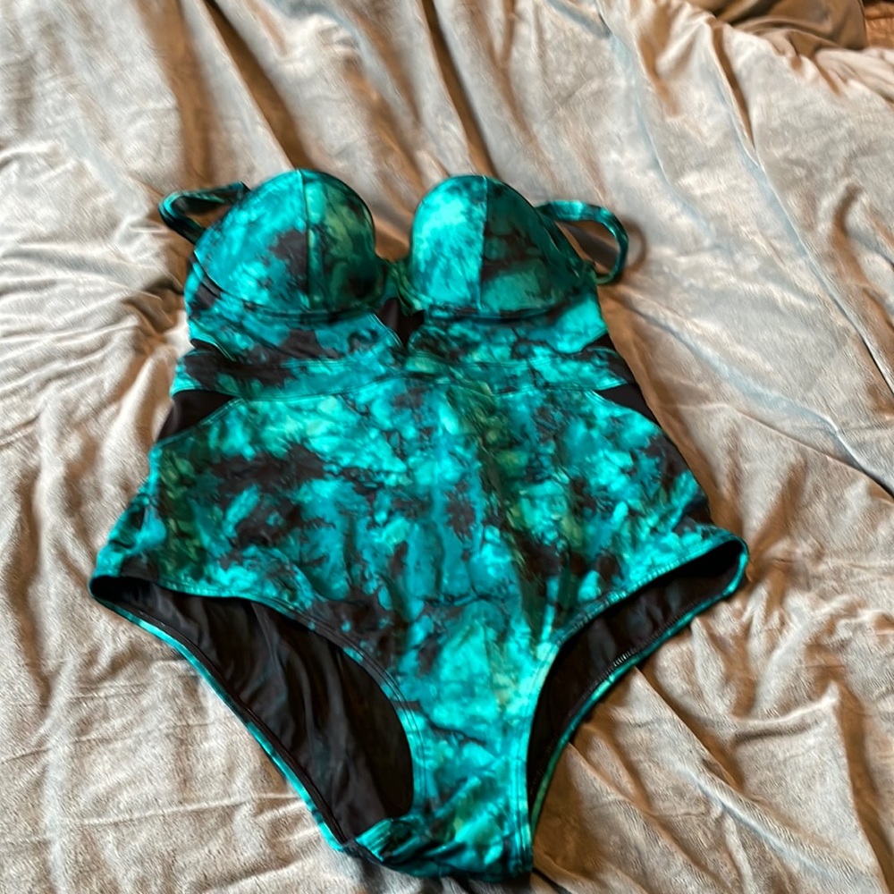 Torrid one piece swim suit